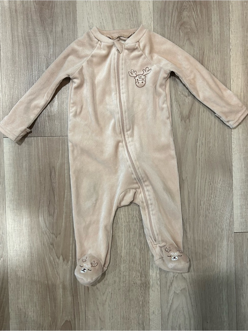 Stitch & Stone Beige Velour Deer Footed Sleeper Pajamas 9M Soft Plush One Piece